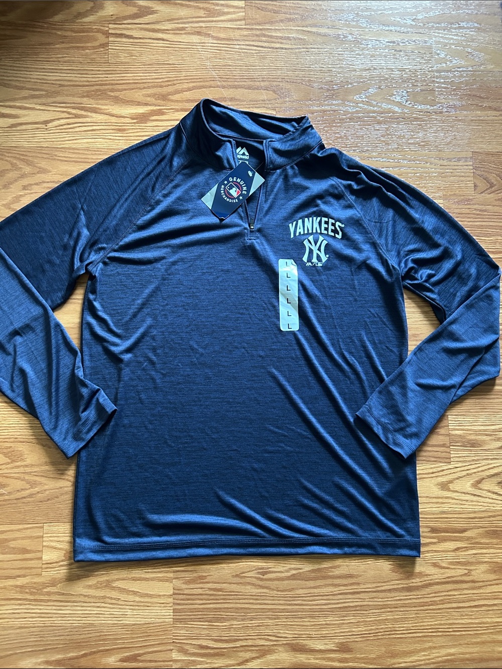 NWT MLB Yankees Lightweight Quarter Zip Pullover Men's size L